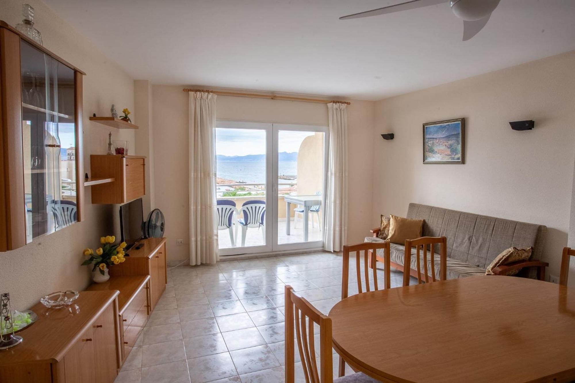 Passeig Del Mar Apartment L' Escala Ngoại thất bức ảnh