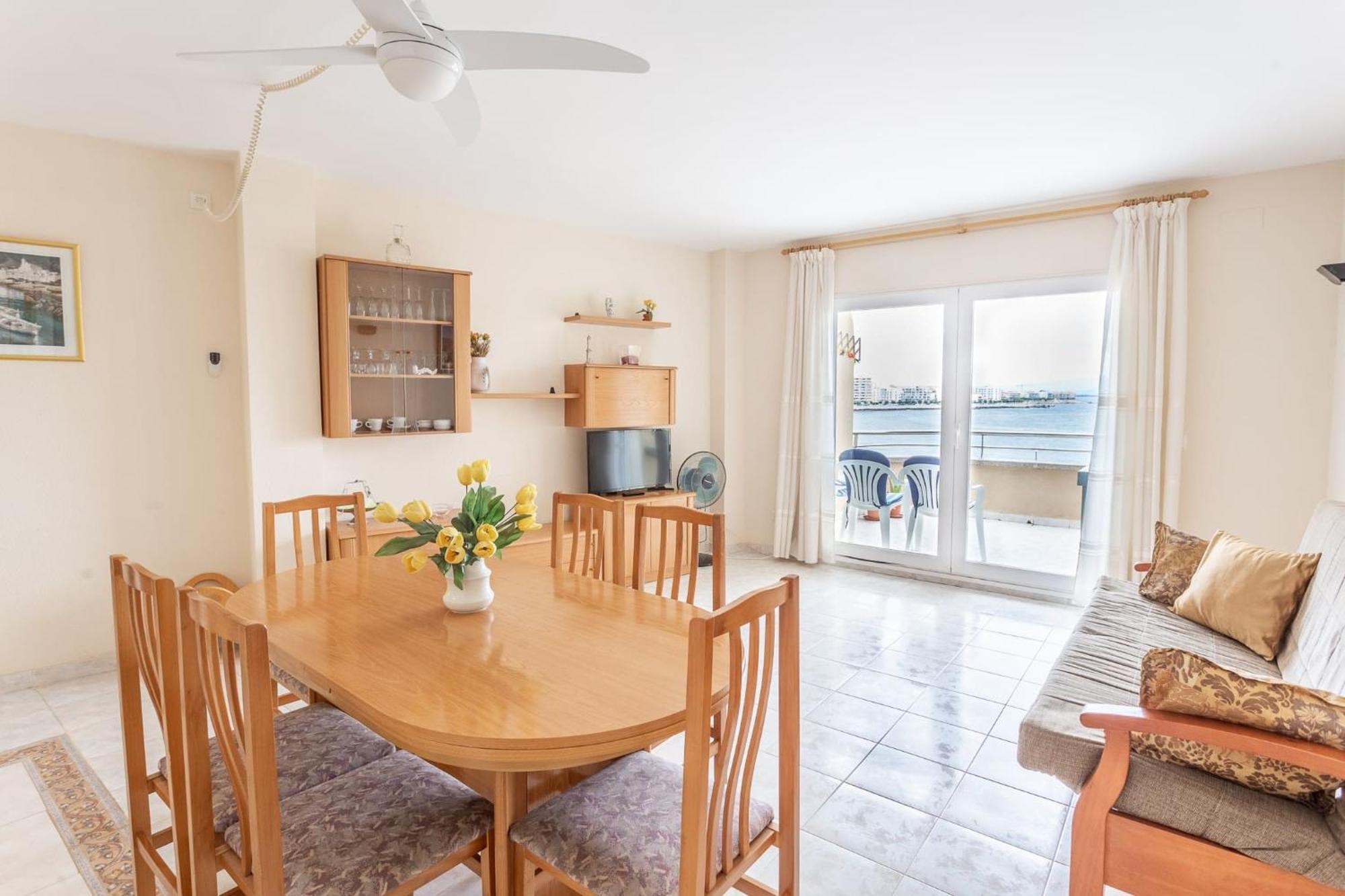 Passeig Del Mar Apartment L' Escala Ngoại thất bức ảnh
